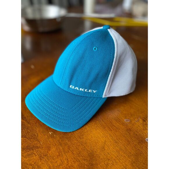 Oakley Silicon Bark Trucker 4.0 Fitted Mens Cap A-Flex Band Mesh Back Size L/XL - Picture 1 of 7